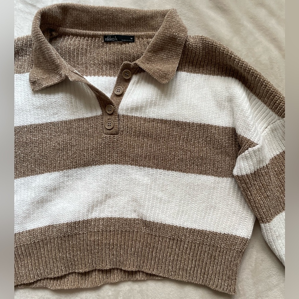 Nikkak cropped long sleeve knit shirt